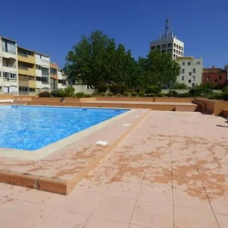Cap Dauphin 3 1 *